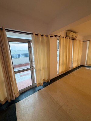Room in 3 BHK Apartment at Bestech Park View City 2, Sector 49 – for Rent