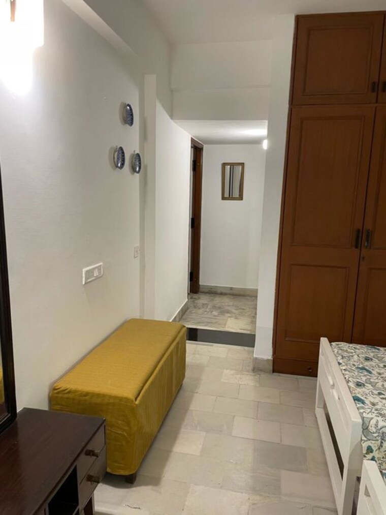Bathroom, hm-memphis 1 Bedroom 300 Sq.Ft. Apartment In Richmond Town Bangalore 10490351