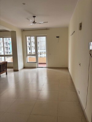 Room in 3.5 BHK Apartment at BPTP Freedom Park Life, Sector 57 – for Rent