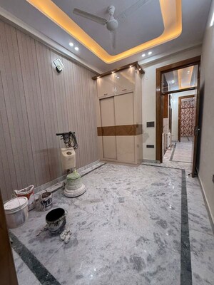 Parking in 3 BHK Builder Floor at Shipra Krishna Vista, Ahinsa Khand 1 – for Rent