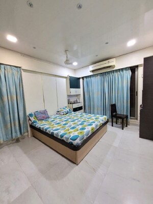 Bedroom in 3 BHK Apartment at Bandra West – for Rent
