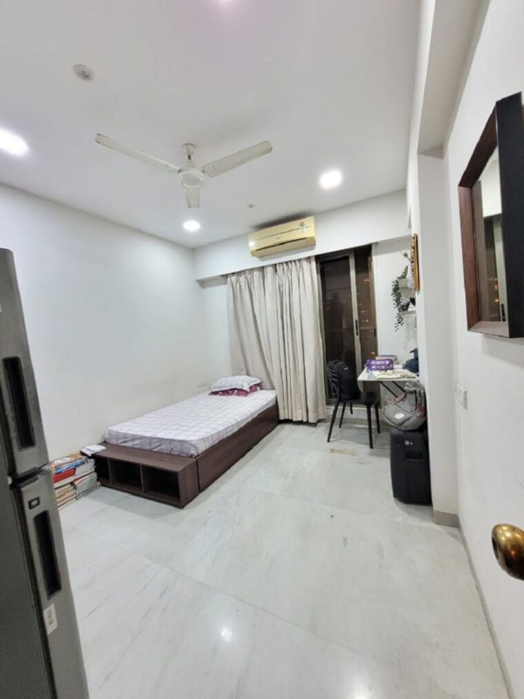 Bedroom, bandra west 3 Bedroom 1100 Sq.Ft. Apartment In Bandra West Mumbai 10490410