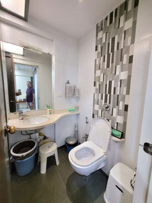 Washroom in 3 BHK Apartment at Bandra West – for Rent