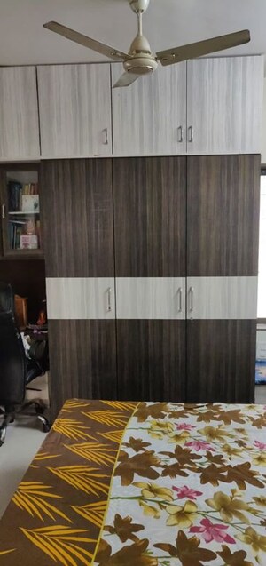 Furnished Amenities in 3.5 BHK Apartment at Prakruti Pearl, Ghodbunder Road – for Rent