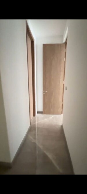 Building Lobby in 4 BHK Apartment at Prestige Jasdan Classic, Mahalaxmi – for Rent