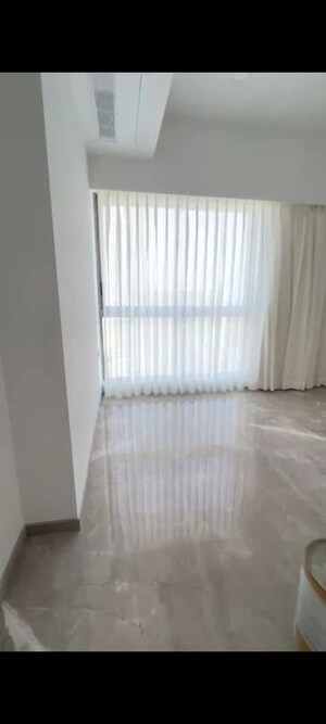 Bathroom in 4 BHK Apartment at Prestige Jasdan Classic, Mahalaxmi – for Rent