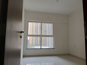 Room in 3 BHK Apartment at Pride Purple Park Titan, Hinjewadi – for Rent