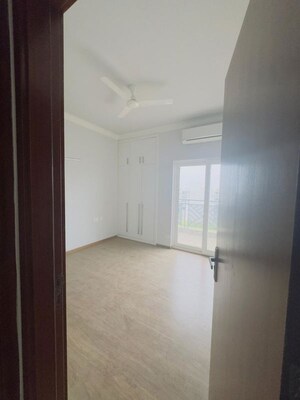 Room in 3 BHK Apartment at Sohna Sector 31 – for Sale