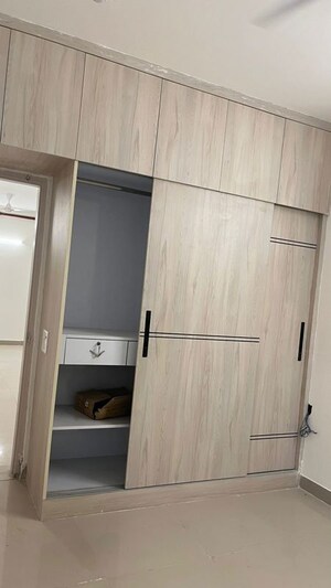 Furnished Amenities in 3.5 BHK Apartment at Irish Pearls, Tech Zone 4 Greater Noida – for Rent