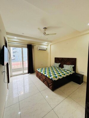 Bedroom in 1 BHK Builder Floor at Sector 57 – for Rent
