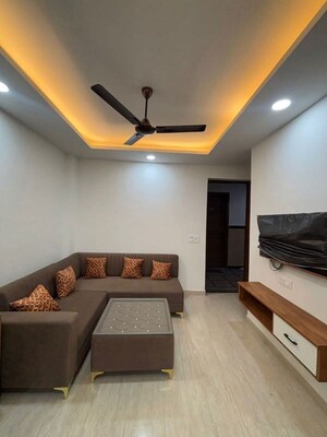 Bedroom in 1 BHK Builder Floor at Dlf City Phase 3 – for Rent