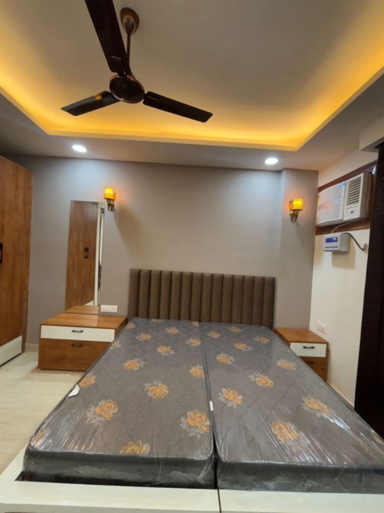 Bedroom, dlf city phase 3 1 Bedroom 500 Sq.Ft. Builder Floor In Dlf City Phase 3 Gurgaon 10490487