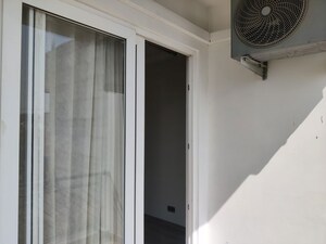 Building Lobby in 2.5 BHK Builder Floor at Central Park Flower Valley, Sohna Sector 33 – for Sale