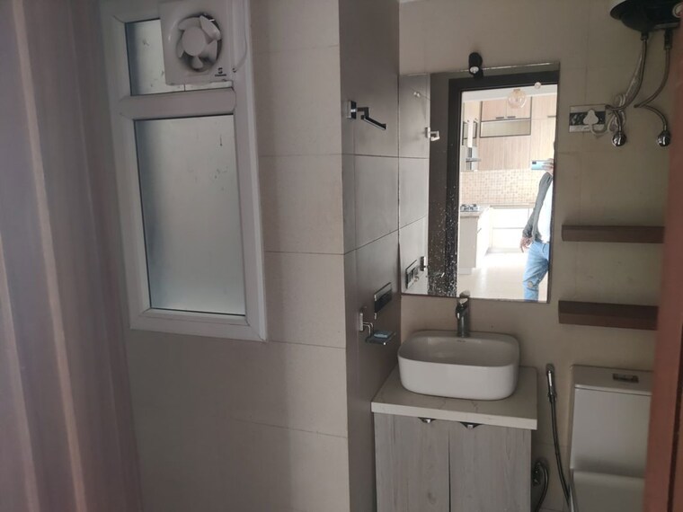 Bathroom, central-park-flower-valley 2.5 Bedroom 1093 Sq.Ft. Builder Floor In Sohna Sector 33 Gurgaon 10490460