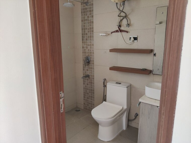 Bathroom, central-park-flower-valley 2.5 Bedroom 1093 Sq.Ft. Builder Floor In Sohna Sector 33 Gurgaon 10490460