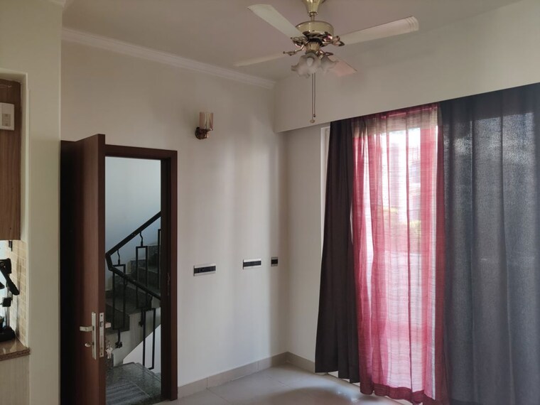 Room, central-park-flower-valley 2.5 Bedroom 1093 Sq.Ft. Builder Floor In Sohna Sector 33 Gurgaon 10490460