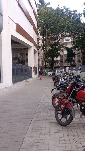 Parking in 1 BHK Apartment at Prabhadevi – for Rent