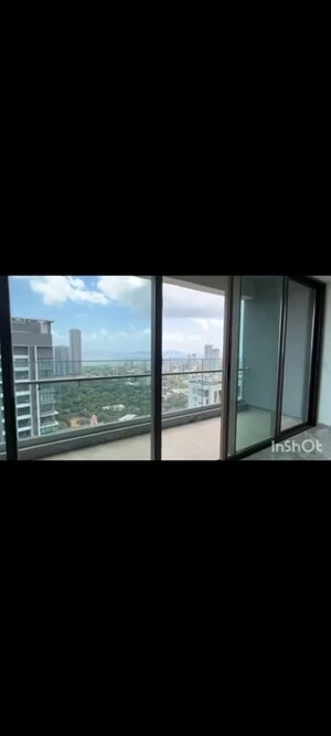 Room in 3 BHK Apartment at Prestige Jasdan Classic, Mahalaxmi – for Rent