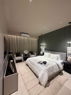 Team Area in 4 BHK Apartment at Preet Colony – for Sale