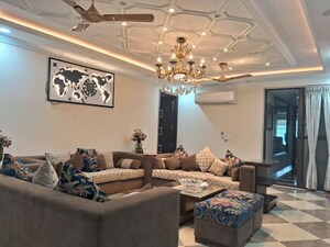 6 BHK Builder Floor For Sale in Nehru Enclave