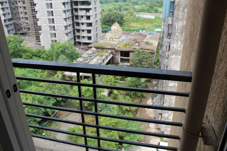 Balcony, hiranandani-estate-alina 3 Bedroom 900 Sq.Ft. Apartment In Ghodbunder Road Thane 10490615