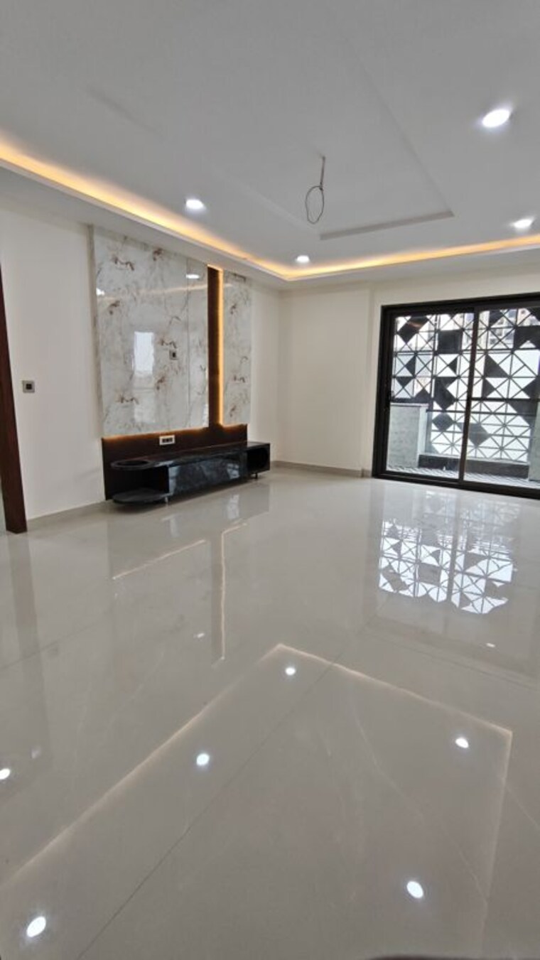 Kitchen, bptp-park-central 4 Bedroom 500 Sq.Yd. Builder Floor In Sector 85 Faridabad 10490603
