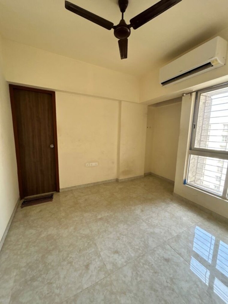 Room, lodha-sterling-tower-k 2 Bedroom 860 Sq.Ft. Apartment In Kolshet Road Thane 10490619