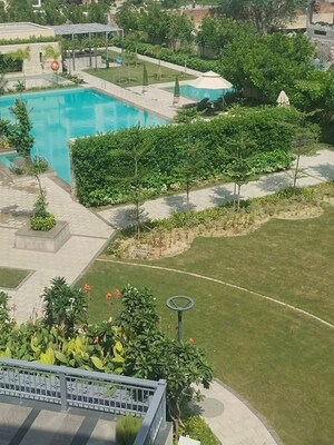 3 BHK Apartment – Garden View at BPTP Amstoria, Sector 102 - for Sale