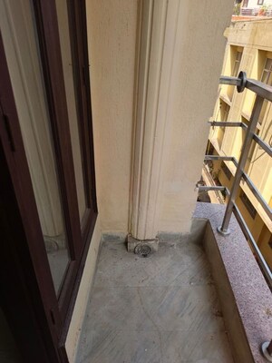 Balcony in 1 BHK Builder Floor at Maidan Garhi – for Rent