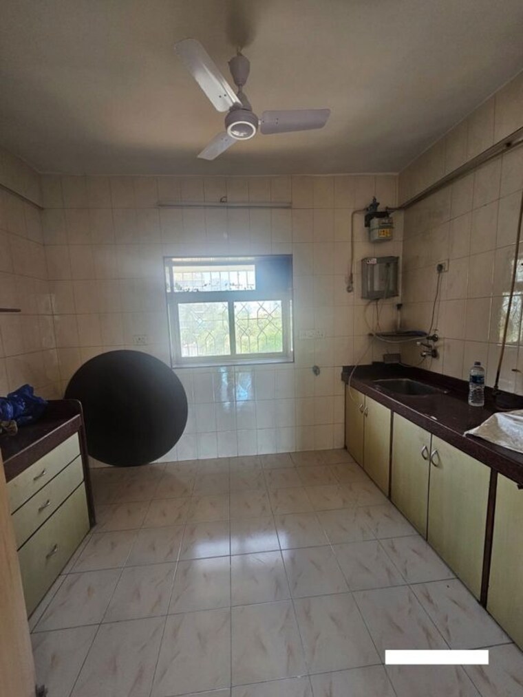 Kitchen, bandra west 2 Bedroom 700 Sq.Ft. Apartment In Bandra West Mumbai 10490486