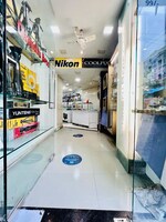 900 Sq.Ft. Showroom in Fort