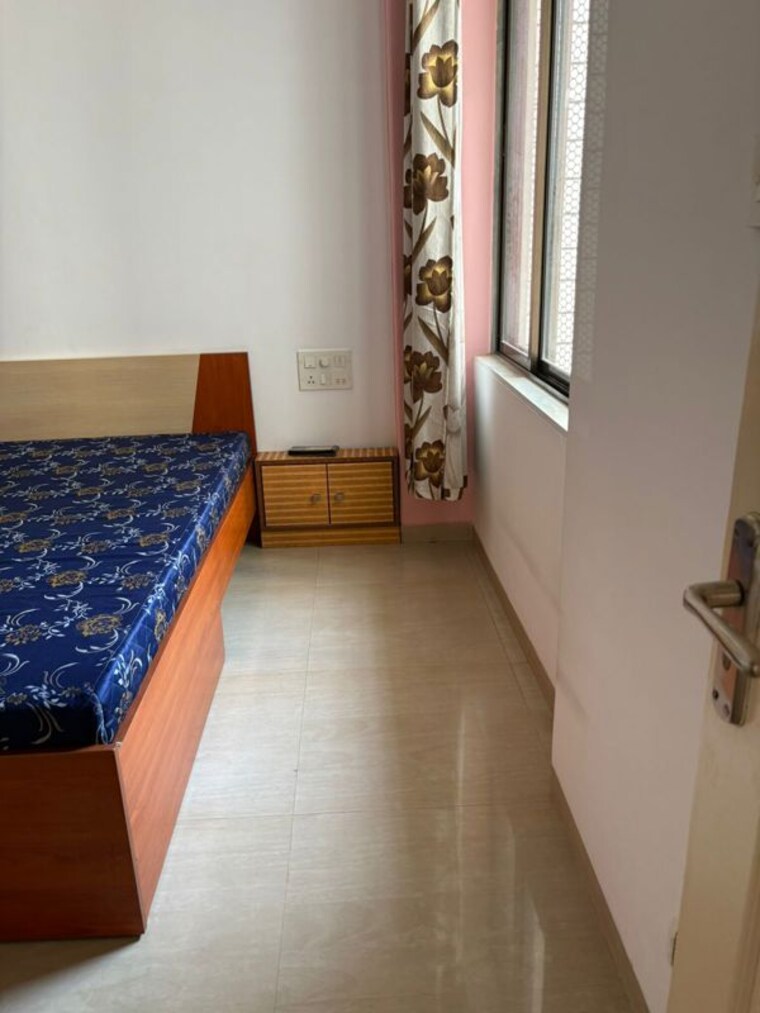 Bedroom, clover-everest-world-chs-ltd 2 Bedroom 680 Sq.Ft. Apartment In Kolshet Road Thane 10490651