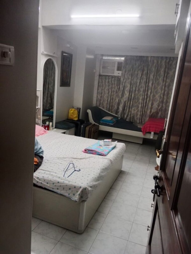 Bedroom, khar west 2 Bedroom 700 Sq.Ft. Apartment In Khar West Mumbai 10490664