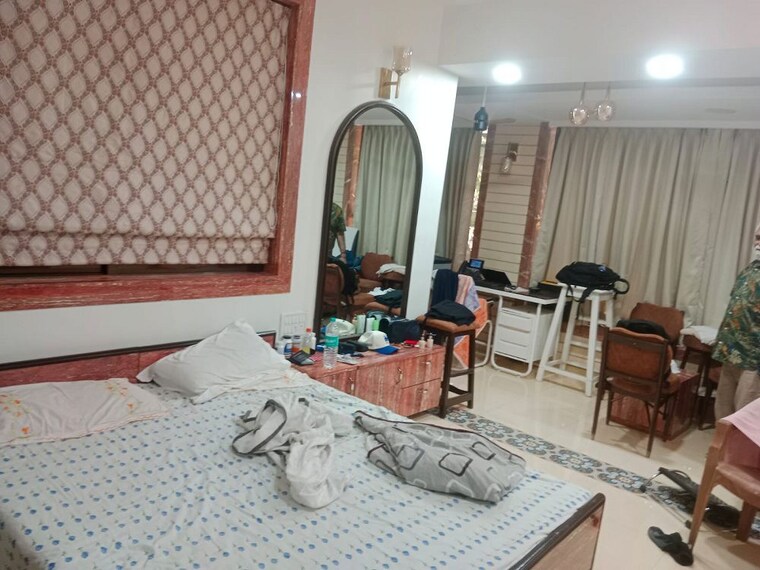 Bedroom, khar west 2 Bedroom 700 Sq.Ft. Apartment In Khar West Mumbai 10490664