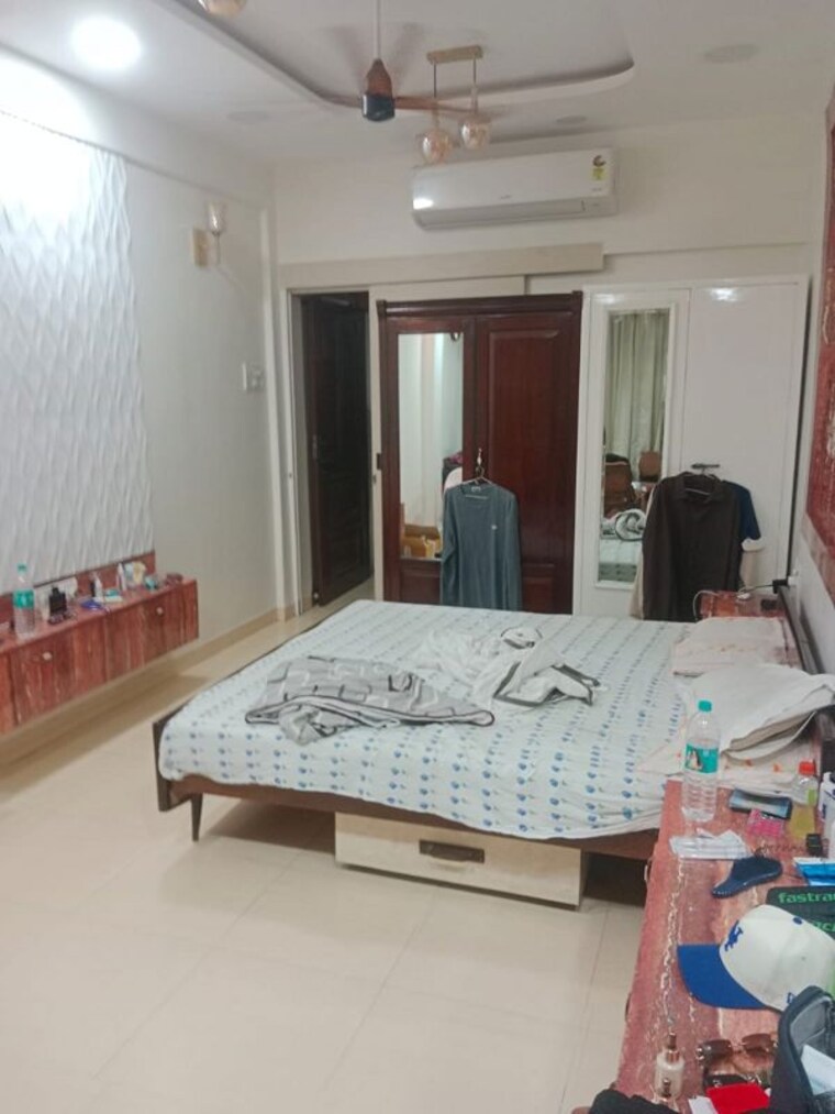 Bedroom, khar west 2 Bedroom 700 Sq.Ft. Apartment In Khar West Mumbai 10490664