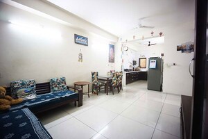 Living Room in 4 BHK Independent House at Vejalpur – for Sale