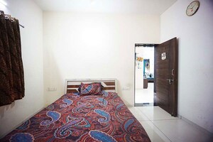 Bedroom in 4 BHK Independent House at Vejalpur – for Sale