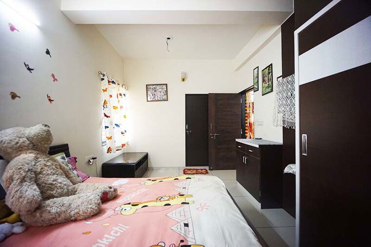 Bedroom, vejalpur 4 Bedroom 215 Sq.Yd. Independent House In Vejalpur Ahmedabad 10490696