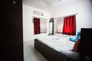 Bedroom in 4 BHK Independent House at Vejalpur – for Sale