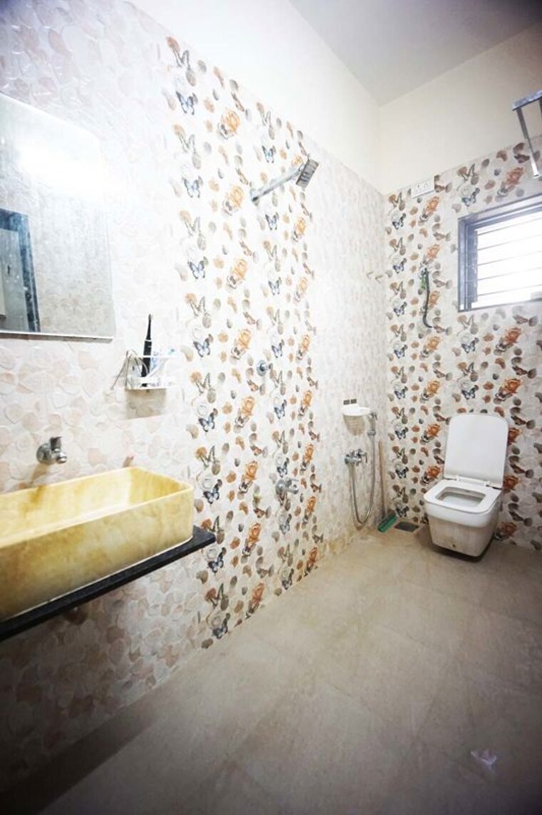 Bathroom, vejalpur 4 Bedroom 215 Sq.Yd. Independent House In Vejalpur Ahmedabad 10490696