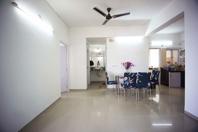 Room, nava vadaj road 2 Bedroom 1450 Sq.Ft. Apartment In Nava Vadaj Road Ahmedabad 10482246
