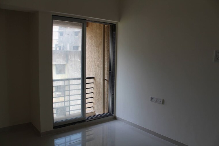 Room, paradigm-zenith-pushpanjali-residency-phase-iii 3 Bedroom 900 Sq.Ft. Apartment In Ghodbunder Road Thane 10490706