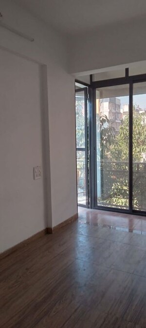 Room in 1 BHK Apartment at Aakruti Heritage Apartment, Dombivli East – for Rent