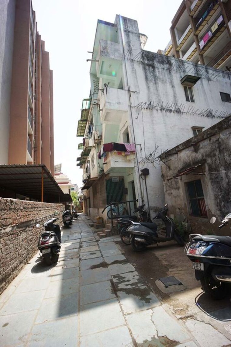  Parking, vasna 2 Bedroom 783 Sq.Ft. Apartment In Vasna Ahmedabad 10482174