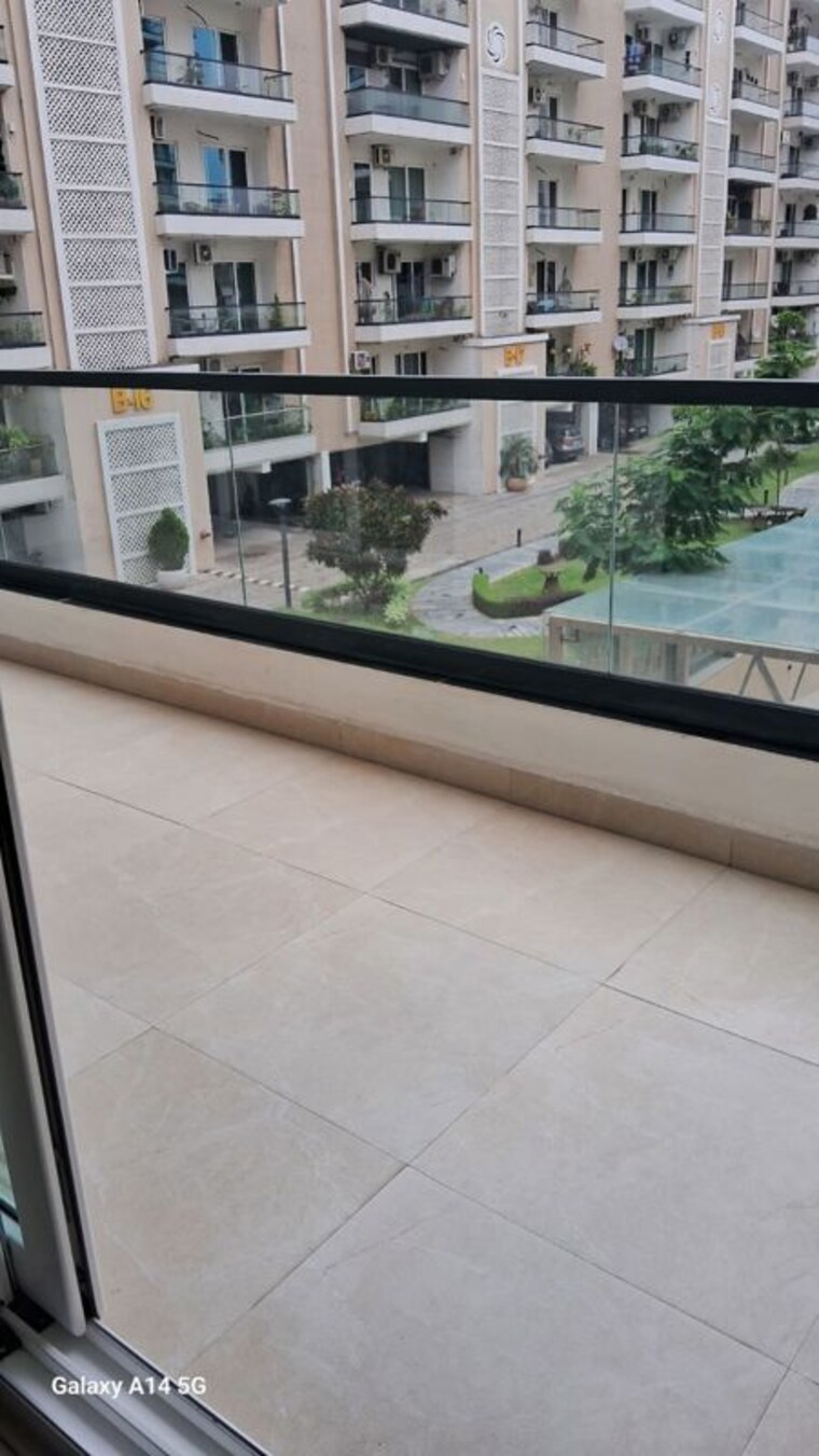 Balcony, hermitage-centralis 3 Bedroom 1750 Sq.Ft. Apartment In Vip Road Zirakpur 10490725