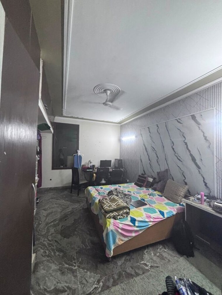Bedroom, sushant lok iii 3 Bedroom 300 Sq.Yd. Builder Floor In Sushant Lok Iii Gurgaon 10490780