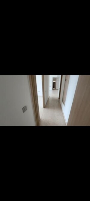 Room in 4 BHK Apartment at Rustomjee Crown, Prabhadevi – for Rent