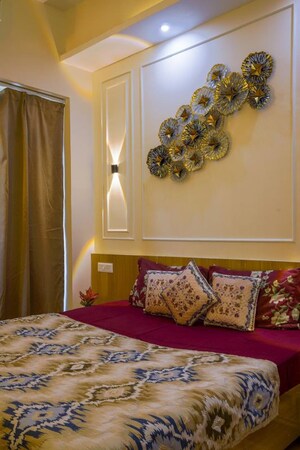 Bedroom in Studio Apartment at Gaur City 2, Sector 16c Greater Noida – for Rent
