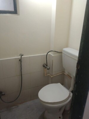 Bathroom in 1 BHK Apartment at Thane West – for Rent