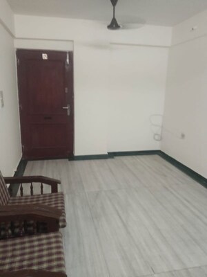 Room in 1 BHK Apartment at Thane West – for Rent